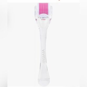 Vivitar Microneedle Facial roller New in Box!